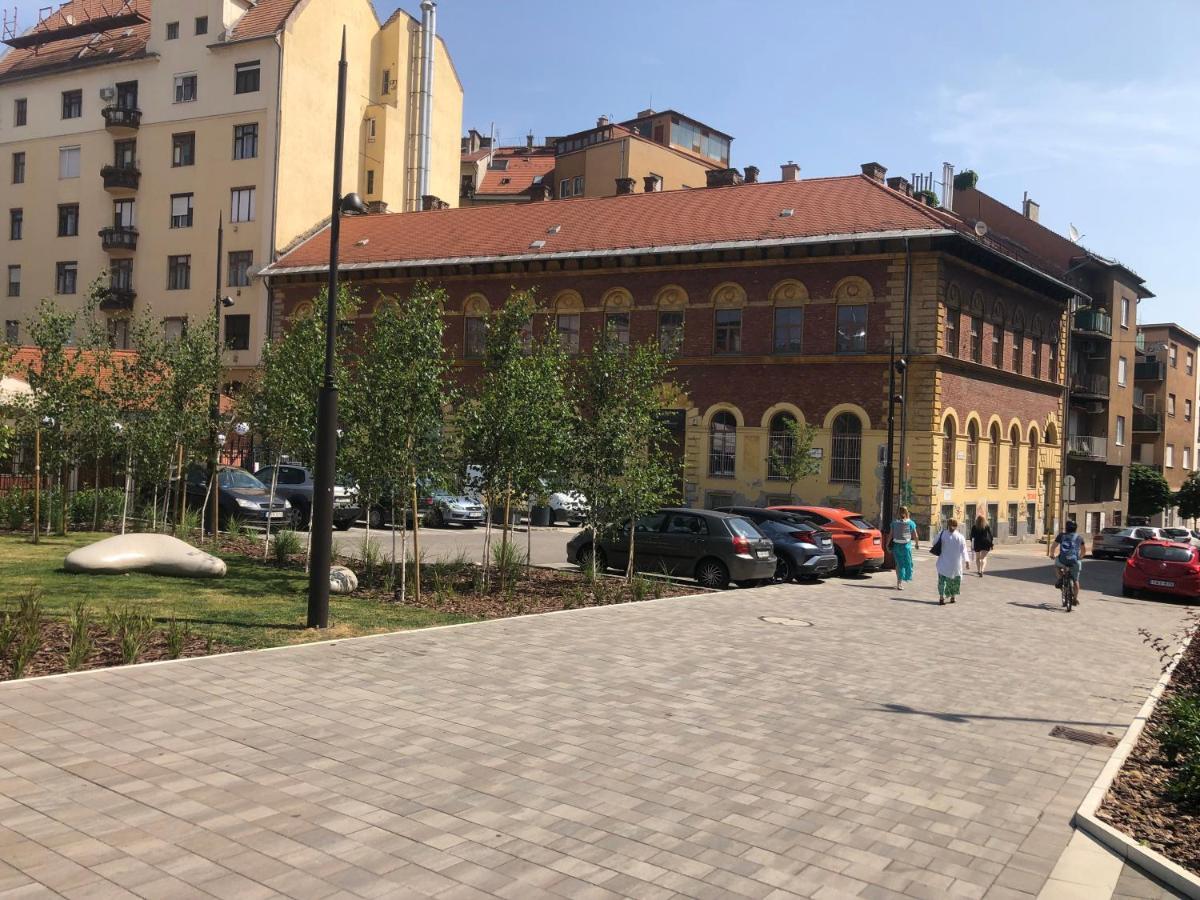 Season Hostel 2 Budapest Luaran gambar