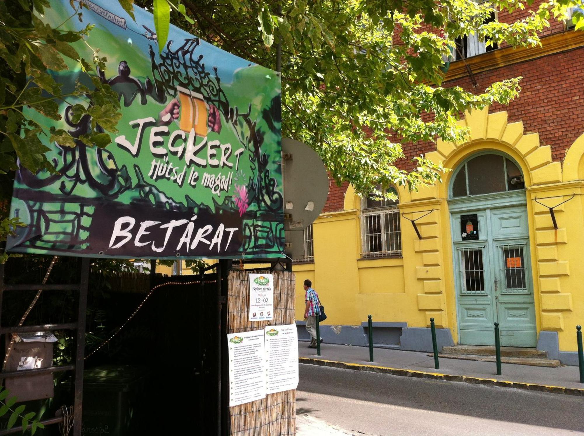 Season Hostel 2 Budapest Luaran gambar
