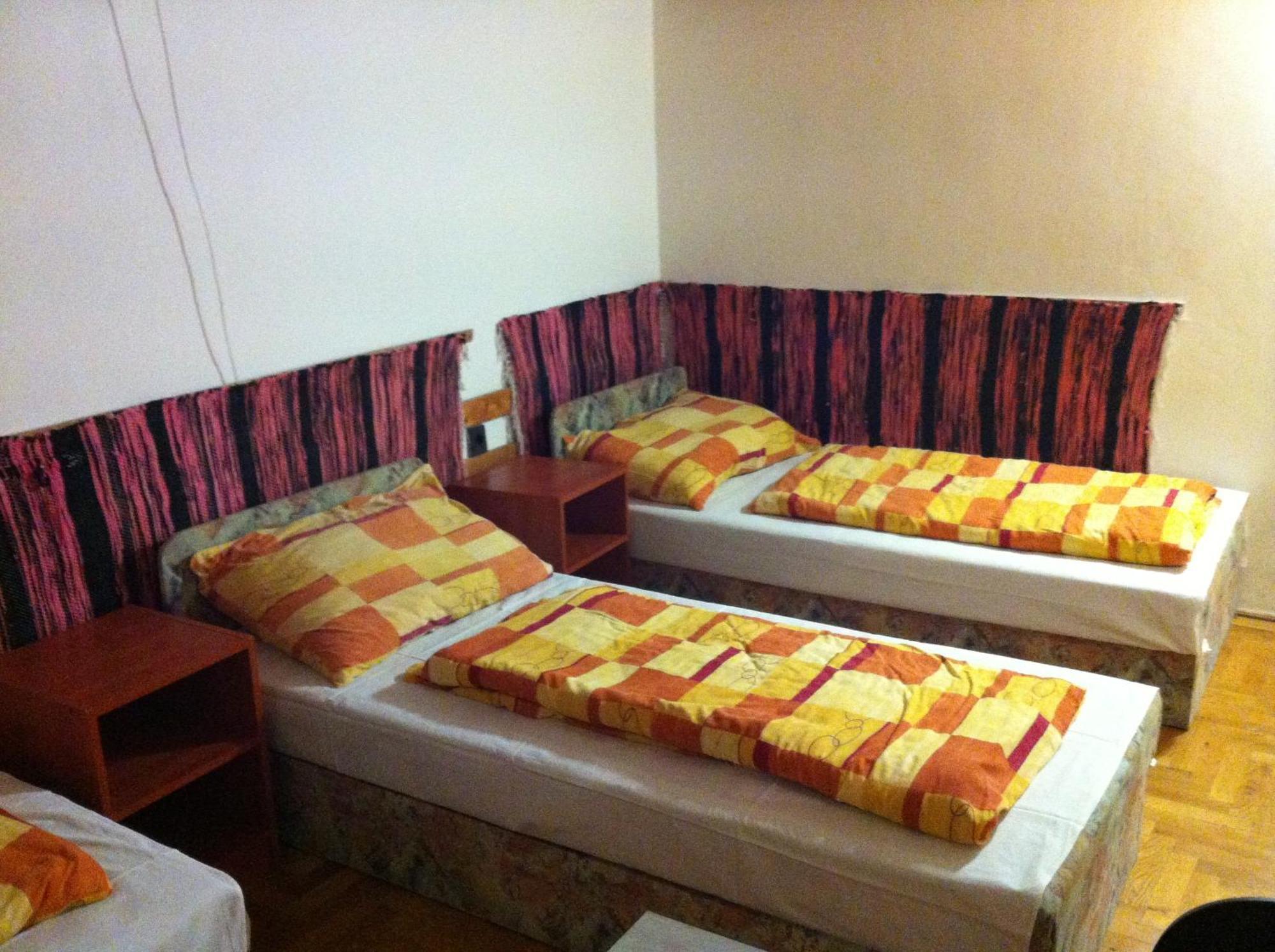 Season Hostel 2 Budapest Luaran gambar