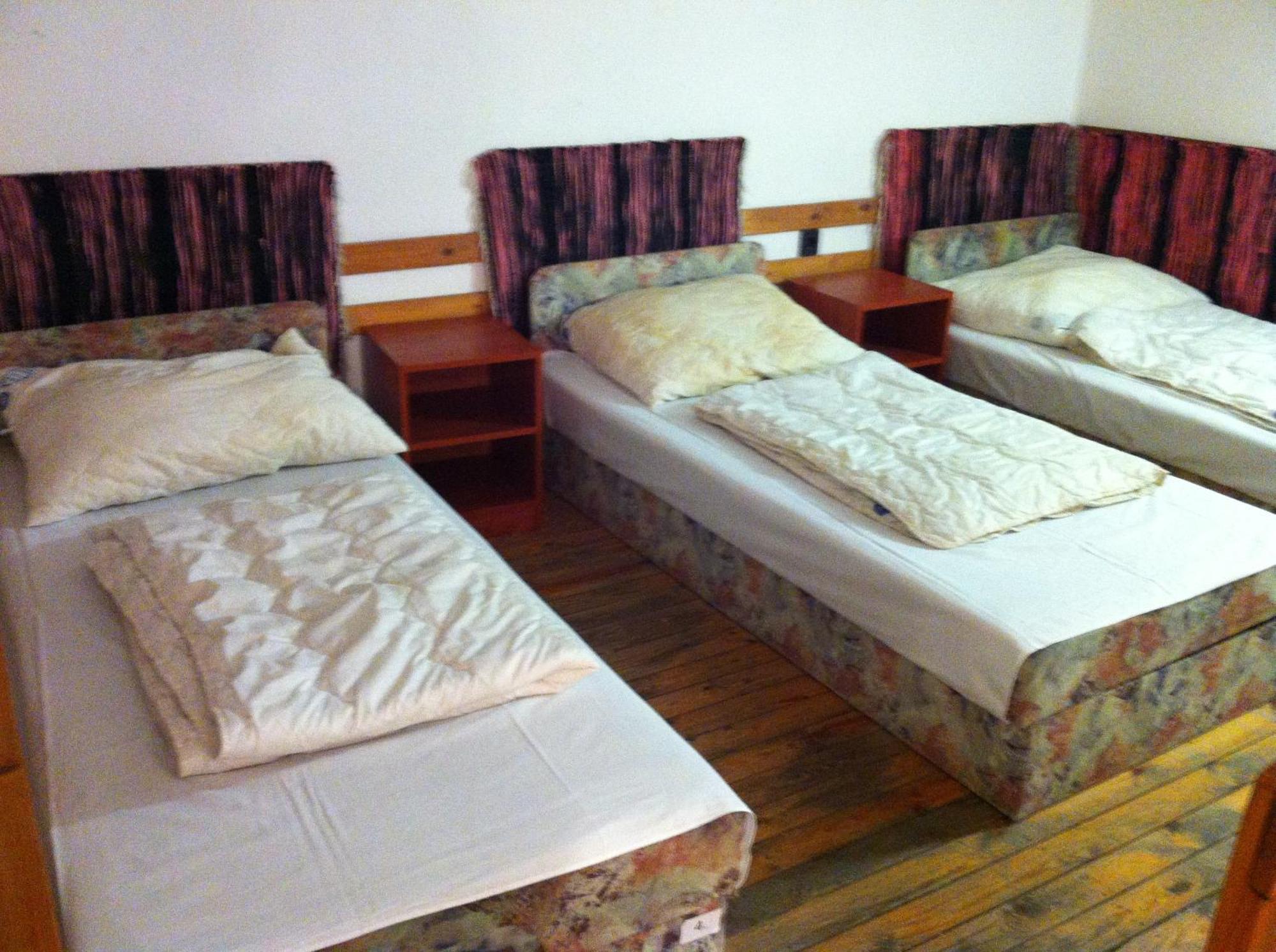 Season Hostel 2 Budapest Luaran gambar